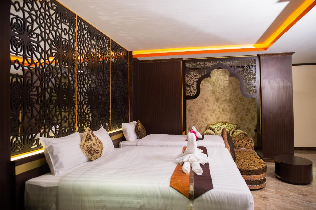 Bab Alhara Hotel Patong Extérieur photo